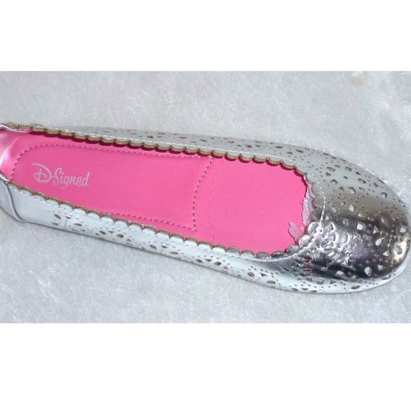 Girls shoes Disney Ballet Flats D-Signed size 4 or 5 NEW - Picture 3 of 3